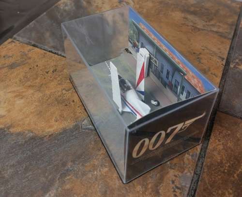 DIE CAST MODEL JAMES BOND ACROSTAR (OCTOPUSSY)
